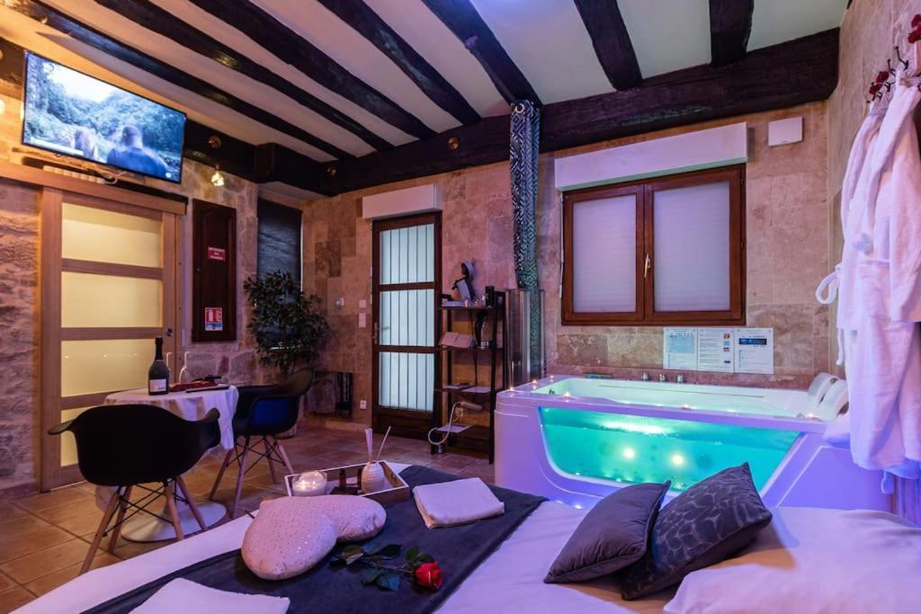 Bed & Spa - La Parenthese Topdestination-Dijon - Centre Ville - Classe 3 Etoiles Buitenkant foto