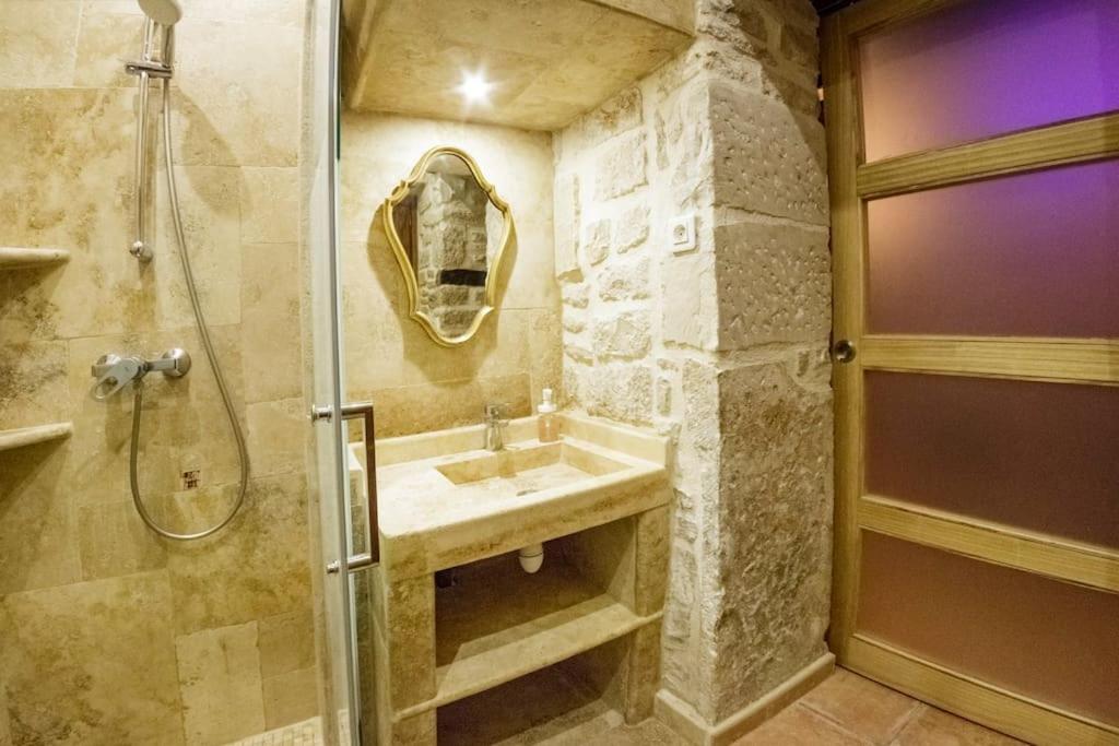 Bed & Spa - La Parenthese Topdestination-Dijon - Centre Ville - Classe 3 Etoiles Buitenkant foto