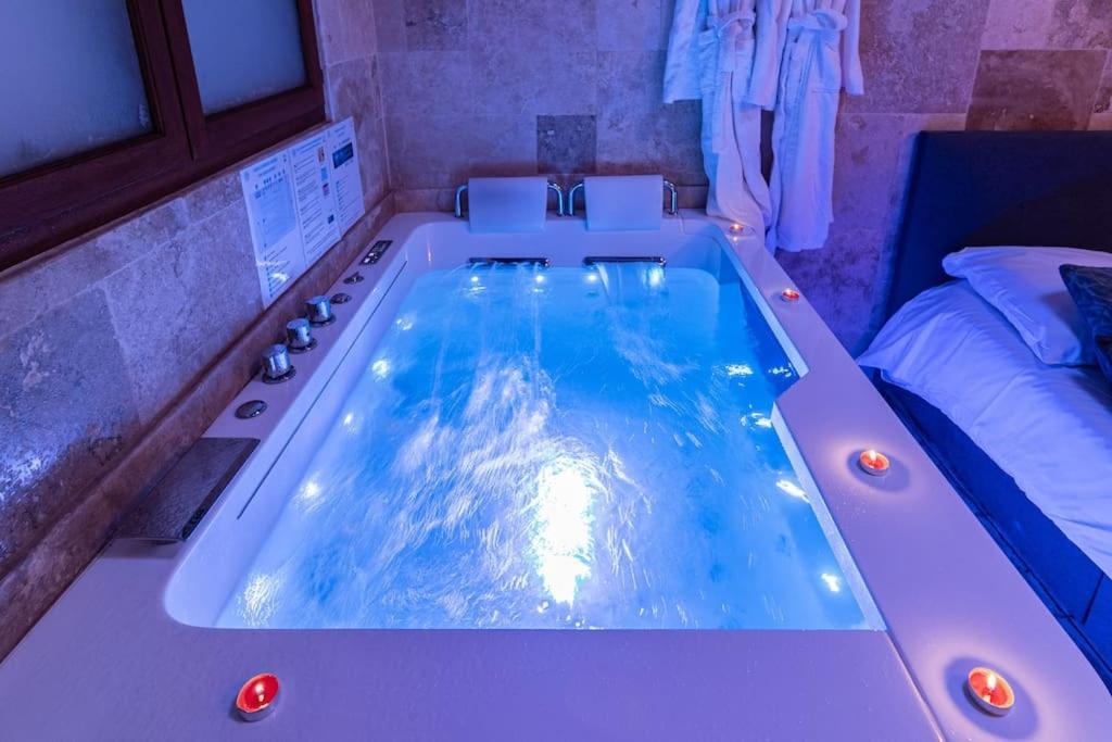 Bed & Spa - La Parenthese Topdestination-Dijon - Centre Ville - Classe 3 Etoiles Buitenkant foto